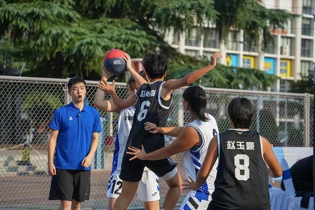 百余名篮球达人竞逐河南省全民健身大赛三人篮球决赛