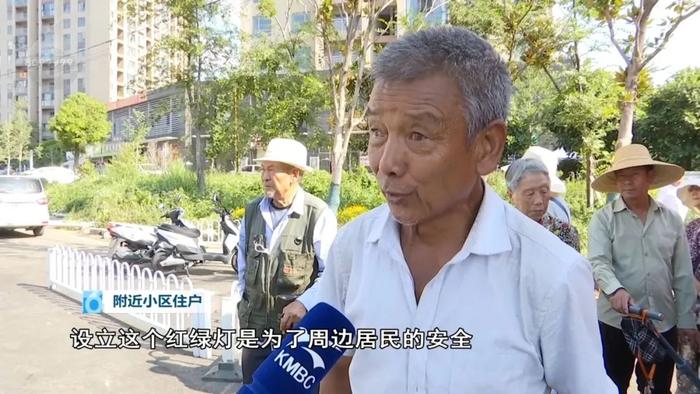 过马路“心慌慌”！昆明这个十字路口没有红绿灯，交警回应→