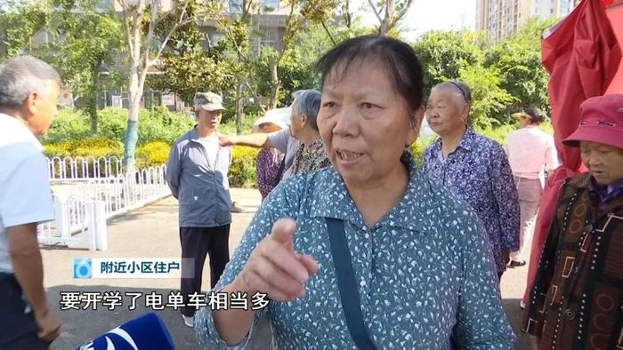 过马路“心慌慌”！昆明这个十字路口没有红绿灯，交警回应→