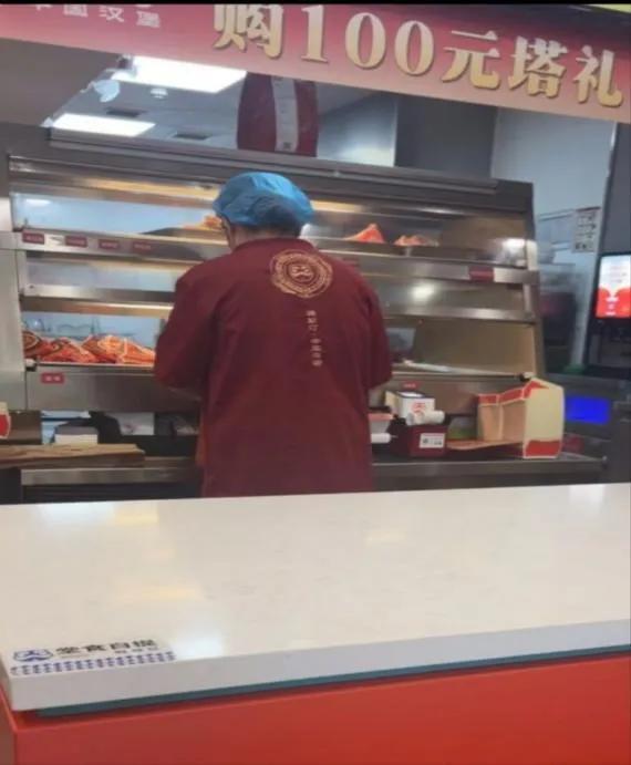 网络餐饮食品安全“红黑榜”！云岩区这些餐饮店上榜→