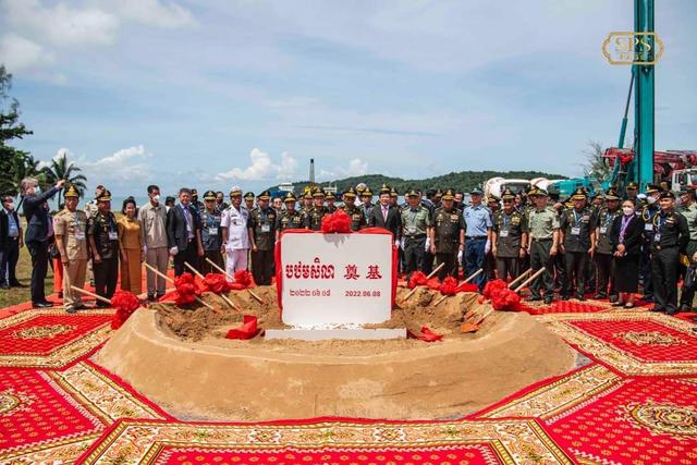 西方炒作“中国护卫舰换柬埔寨海军基地”