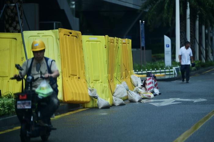 【组图】超强台风“摩羯”来袭 记者深圳实地探访