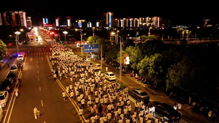 昨晚！江西一地，近400万人关注…