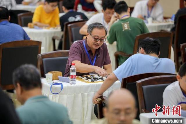 全国158名业余围棋高手齐聚河北深州对决