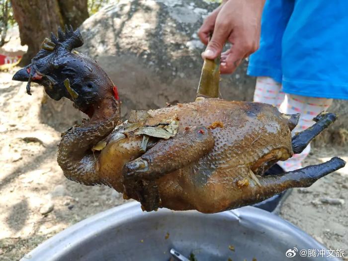 腾冲滇滩姊妹山竹筒鸡