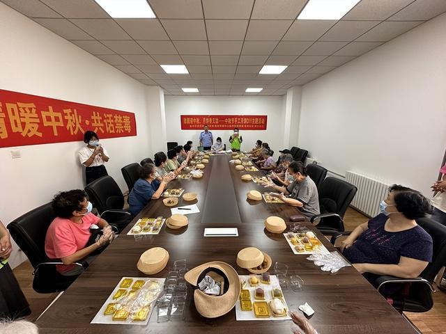 太新颖啦！郑州新推出了“反诈”月饼“禁毒”月饼