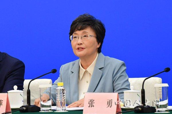 渐进式延迟法定退休年龄的主要任务是什么？人社部部长解答