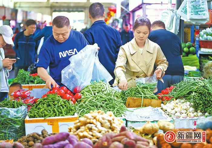 【记者跑市场】中秋“团圆经济”拉动消费旺季更旺