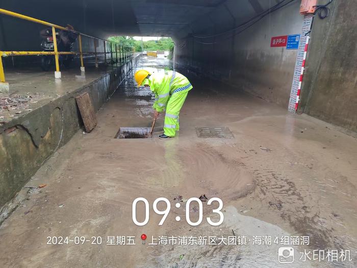 图集丨上海浦东排水部门全线到岗，各街道镇全力排水