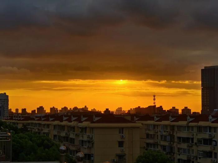 今天的这场浪漫晚霞，你赶上了吗？