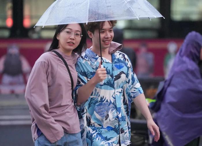 20.8℃，广州气温创下半年新低！短袖先别收，接下来天气……