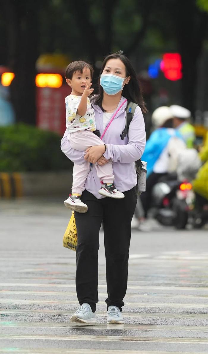 20.8℃，广州气温创下半年新低！短袖先别收，接下来天气……