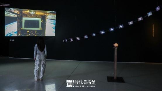 北京时代美术馆《编码物候》展开幕