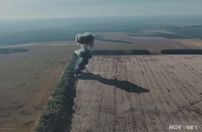 乌军完全清扫沃夫昌斯克骨料厂!英德国旗飘扬库尔斯克