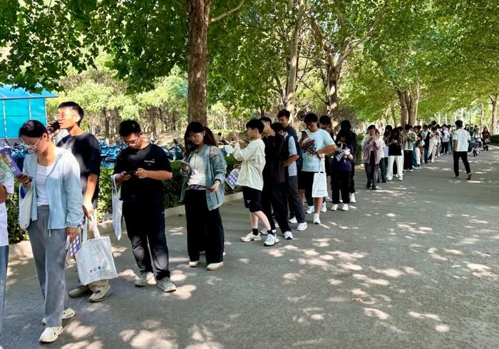 “我的大学奇遇季”校园寻宝之旅首站启幕||青春启航，let's go！