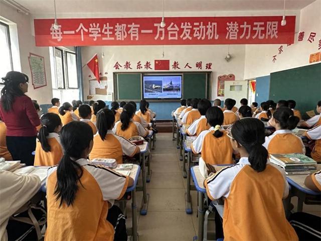 全市唯一！乌拉特前旗第六中学荣获全国教育系统先进集体