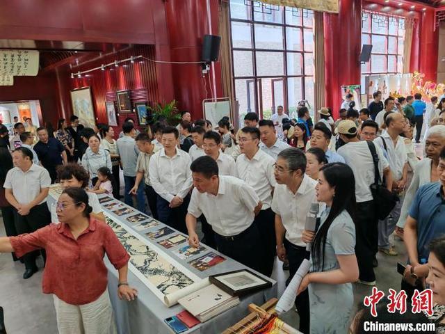 江西“艺心向党”文化艺术展献礼新中国75周年华诞