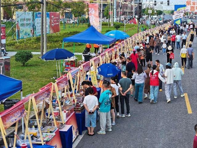 全国“四季村晚”示范展示活动在江苏如东举办