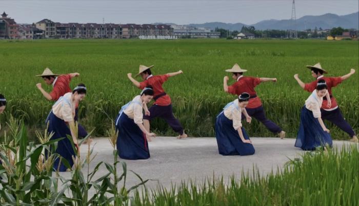 贺知章与AI一起作诗？《当国风遇见国庆》超燃开播