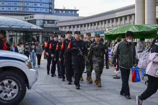 长春铁路警方全力应对大客流激增挑战