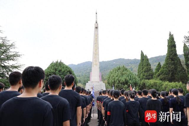 祖国在心中，奋进在脚下，句容公安开展户外徒步活动庆国庆