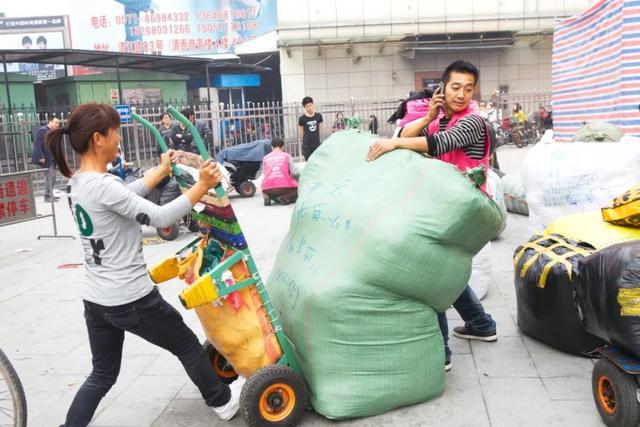 暴涨60%​，杭州这条街太火了！网友：脚都放不下！原本这里只是块菜地