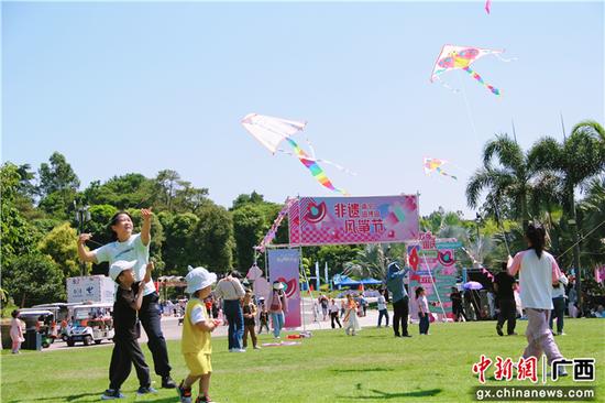 风筝花海烟花秀 南宁园博园2024年国庆系列活动精彩纷呈