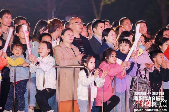 贵阳花溪：内蒙古艺术学院专场音乐会奏响南北“琴”缘 感受“最炫民族风”