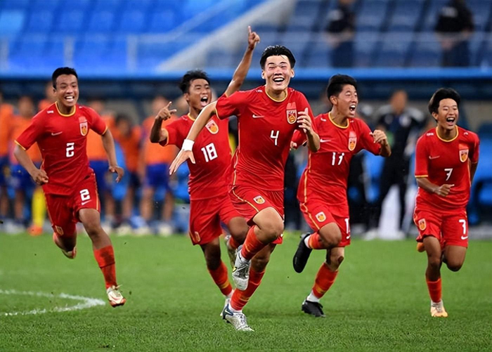 U17亚预赛：中国男足2-0完胜巴林！日本籍主帅首秀开门红