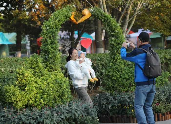 就在中山公园！明天开幕！抢先看→