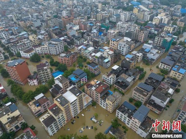 航拍海南琼海洪涝灾害：农田房屋被淹