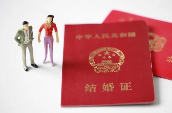 吕梁民政局回应“女性35岁前结婚奖励1500元”:双方须都是头婚,“别为了领钱结了又离”