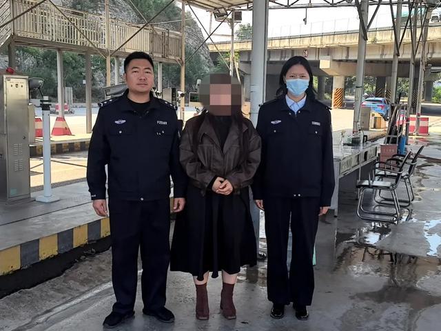 组织、容留他人卖淫，2人被刑拘