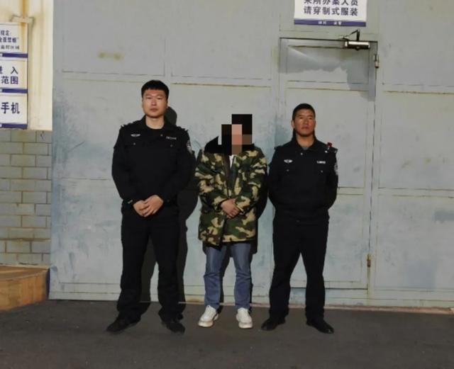 组织、容留他人卖淫，2人被刑拘