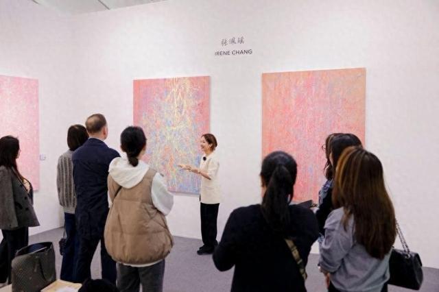 画出上海的“黄金岁月”，张佩瑶作品亮相上海西岸艺博会