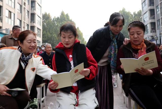 西安莲湖生态环境部门“搭桥” 企业居民“面对面” 工地按下“静音键”得到居民谅解