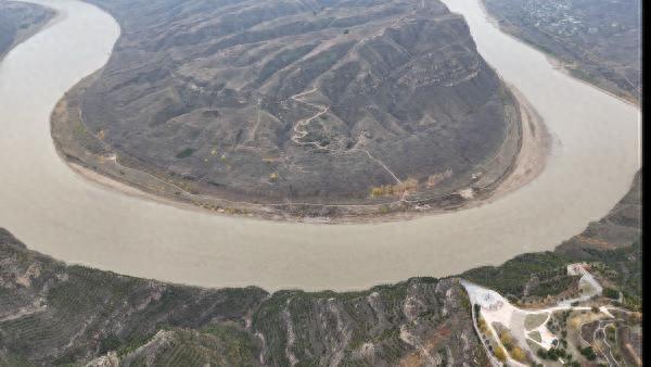 “山河临汾”值得被看见：彩色黄土全国罕见，乾坤湾是黄河唯一