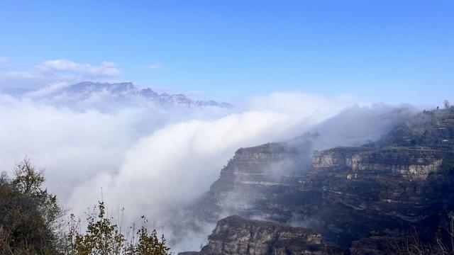 河南太行大峡谷：初冬云雾美景入画来