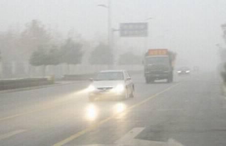 @渭南人 雨水暂停 道路结冰 出行多注意