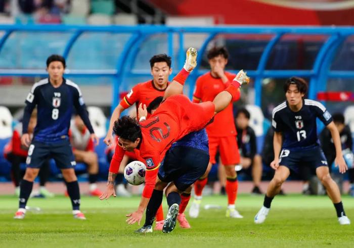 1：3不敌日本队！国足5年来首破对方球门