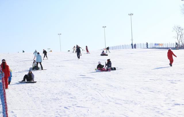 长春摊牌了！天定山滑雪场开板！