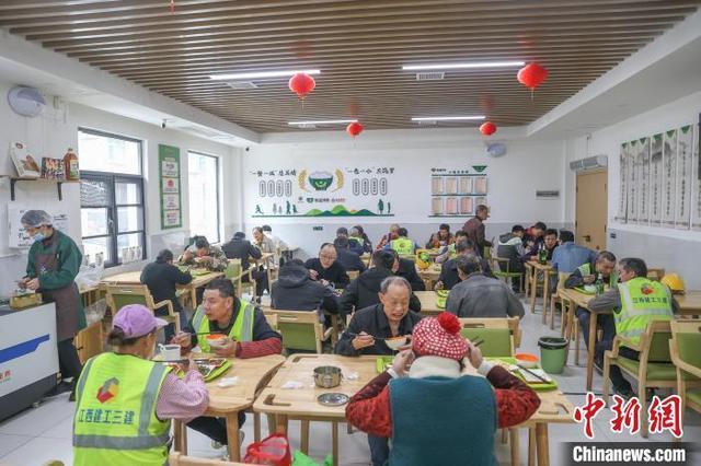 探访江西南昌社区食堂 民众家门口享幸福“食”光