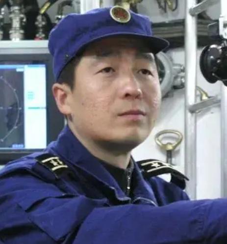 多次立功的中将履新海军副司令员,曾任潜艇艇长