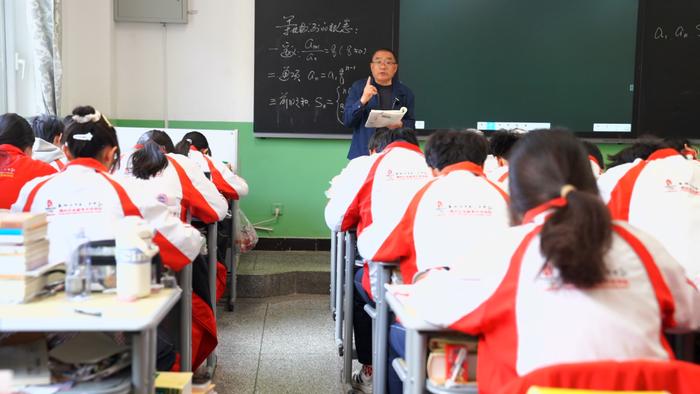 【节目单】《劳模纪录工程》丨数海航迹 桃李芬芳