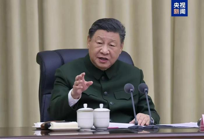 习近平视察信息支援部队