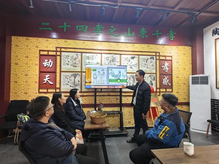 山东石油化工学院教育与现代媒体学院与郝家镇孟家村签订协议