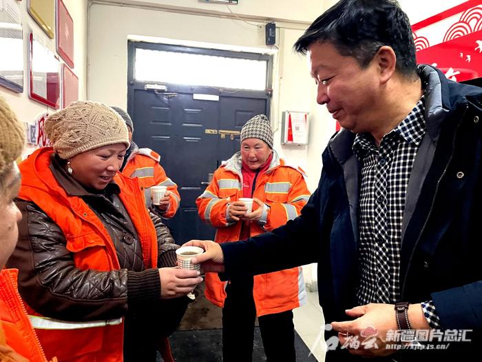 送饺子、送姜汤……乌市环卫路街道各社区暖流涌动