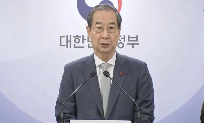 韩国代总统发表公开谈话