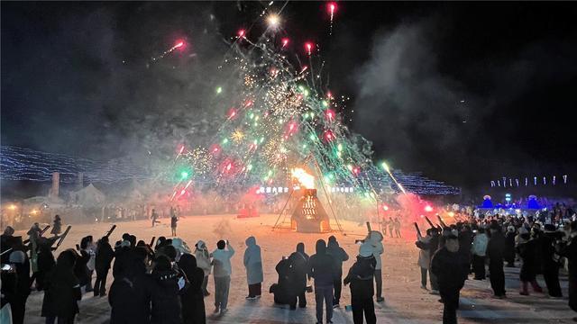 冬日里的高光时刻！赤峰迎来欢乐冰雪季