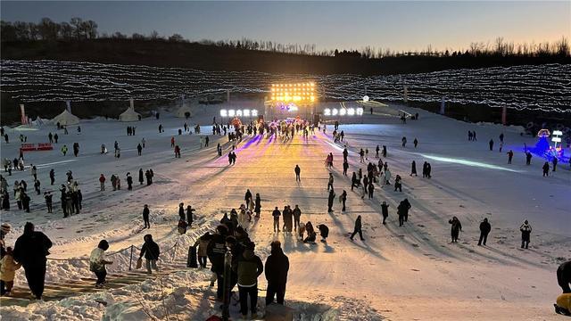 冬日里的高光时刻！赤峰迎来欢乐冰雪季